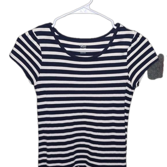 NWOT GIRL'S DRESS - Picture 2 of 16